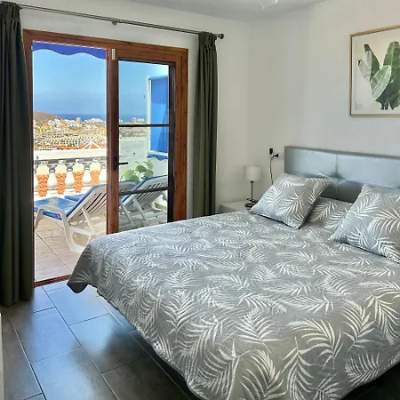 2 Bdr Penthouse Apt, Sea Views, Heated Pool K211 Daire *